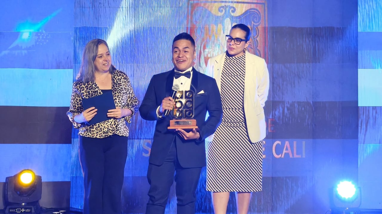 El País también obtuvo el premio de periodismo en la categoría Ambiental con Jorge Escobar.