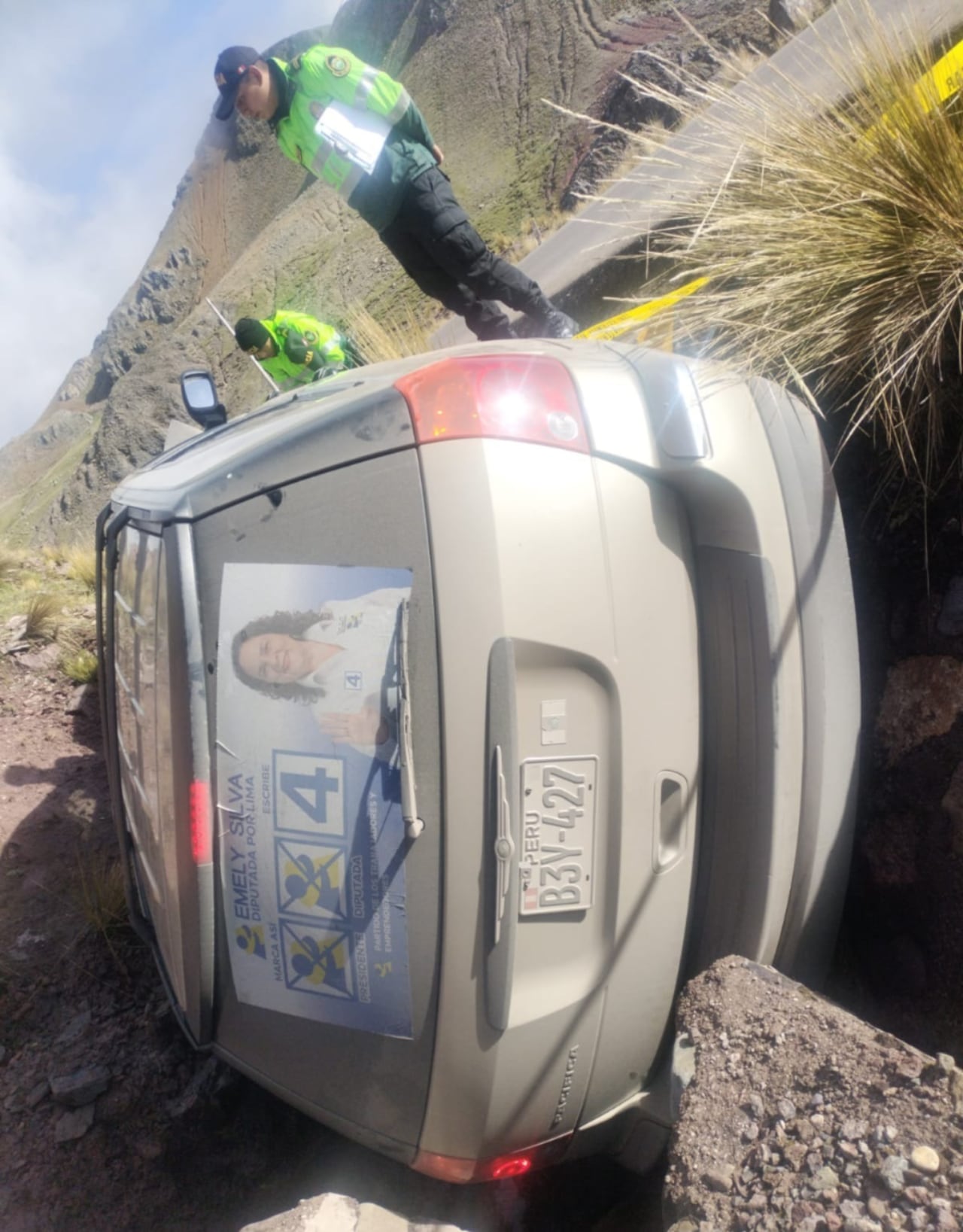 Vehículo del fallecido Napoleón Becerra