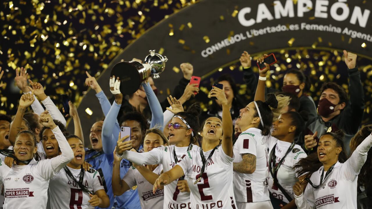 Celebración de Ferroviaria en la Copa Libertadores Femenina