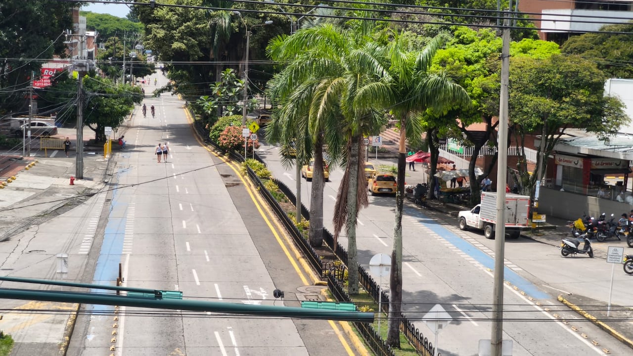 Así se ven las calles de la ciudad durante la jornada de Día sin carro y sin moto este domingo 3 de mayo. Foto: Raúl Palacios / El País