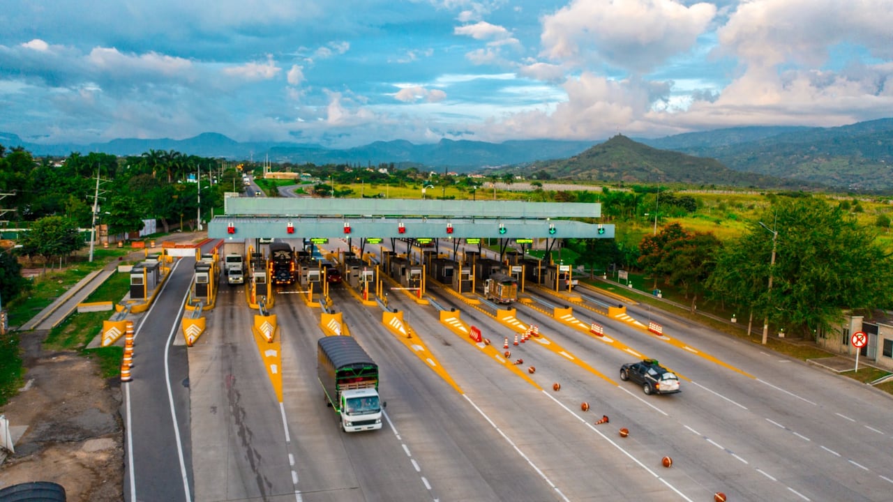 En Colombia existen 180 peajes, 164 se pueden pagar con pago electrónico como Flypass.
