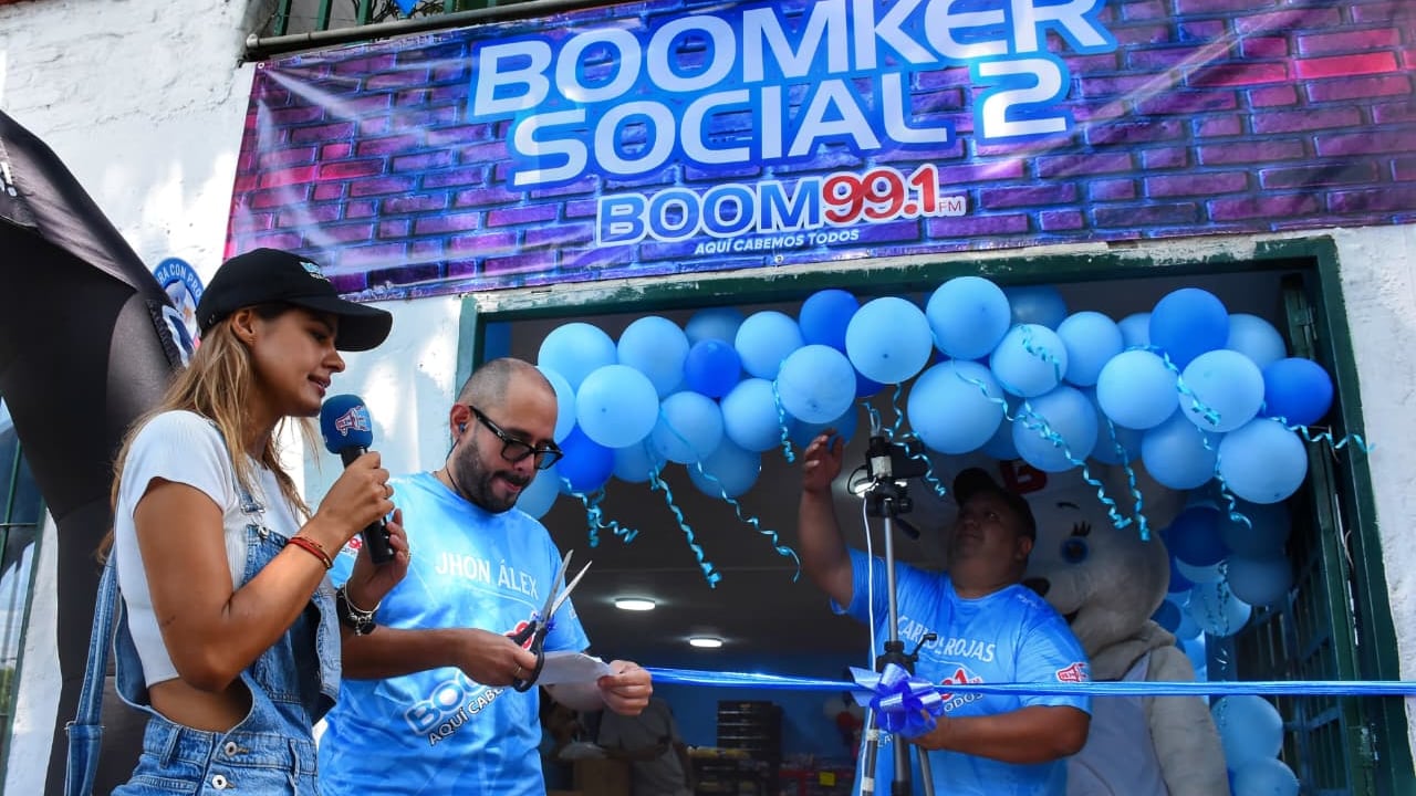 Boom 99.1 FM, inauguró su segundo Bunker Social, en el barrio San Vicente, comuna 2 de Cali.