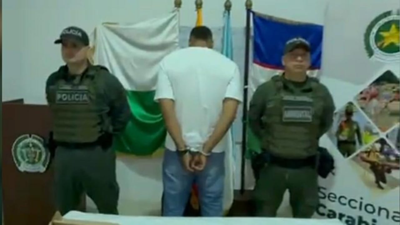 El capturado quedó a disposición de la Fiscalía General de la Nación en Cali tras ser interceptado en flagrancia por la Policía en el centro de la ciudad.