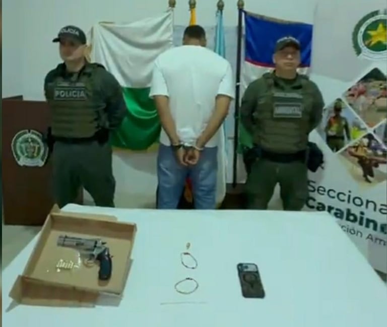 El capturado quedó a disposición de la Fiscalía General de la Nación en Cali tras ser interceptado en flagrancia por la Policía en el centro de la ciudad.