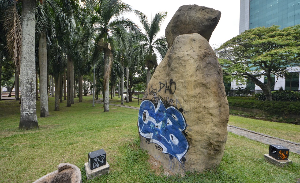 El Parque de las Piedras, es sitio de consumo de droga, el vandalismo y poca presencia de las autoridades tienen a este lugar convertido en un lunar justo al lado del CAM