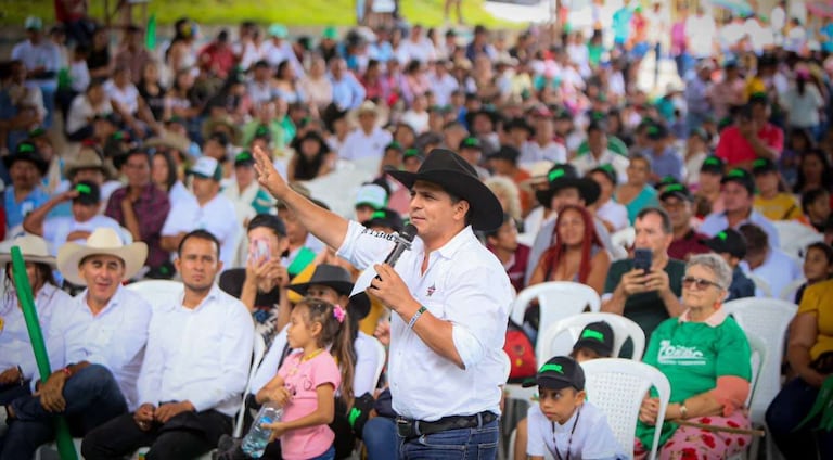 a administración departamental priorizó la disciplina fiscal y la transparencia en el uso de recursos.