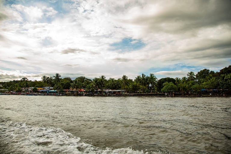 Vista del mar del Pacífico colombiano, donde se prevé un aumento del nivel del mar debido al fenómeno de marea de puja por Luna Llena.