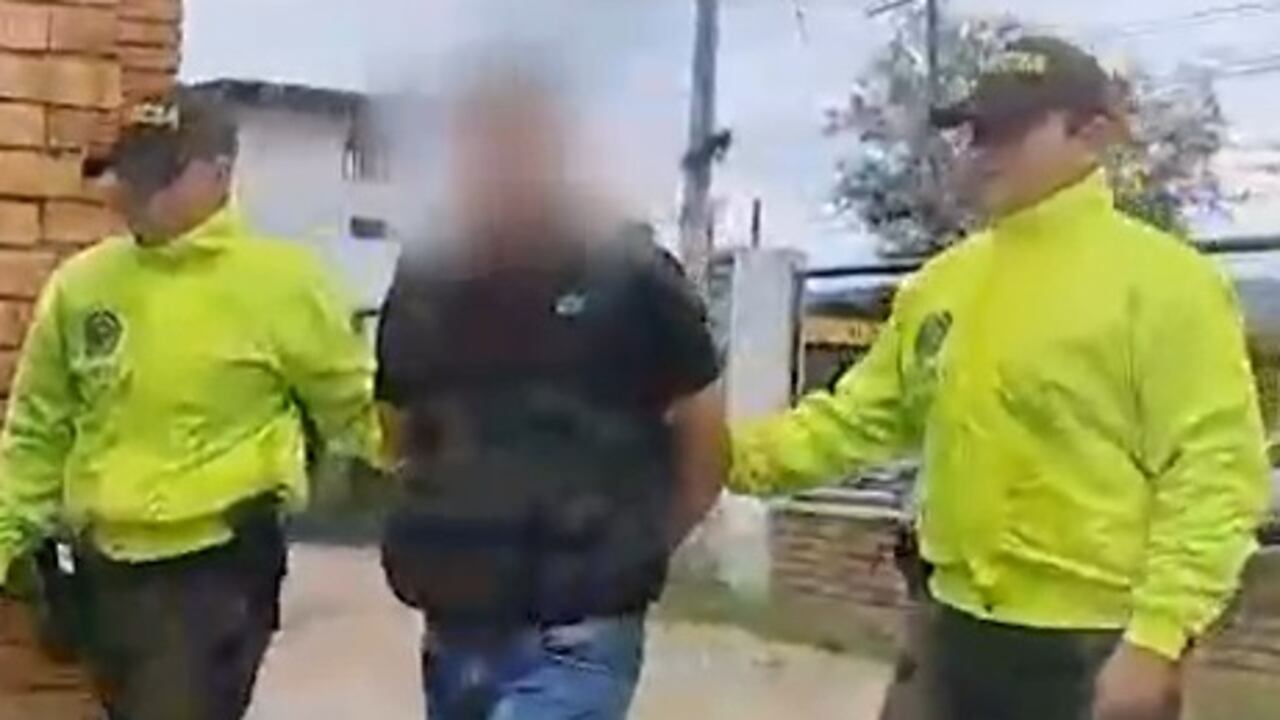 Este sujeto estaba al interior del grupo armado ilegal al mando de alias Calarcá, disidente de las Farc que ahora combate a los disidentes liderados por alias Iván Mordisco.