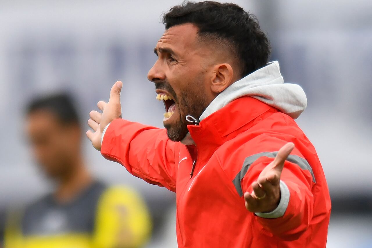 Carlos Tevez, entrenador de Independiente de Avellaneda