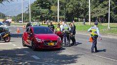 Puestos de verificación de Policía y Movilidad en los corredores de ingreso a Cali.