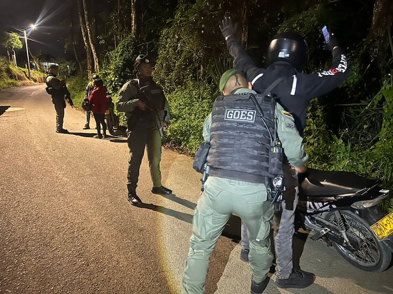 El coronel Germán Alfonso Manrique Cornejo, comandante de la Policía Metropolitana de Popayán, recordó a los ciudadanos acatar las medidas del decreto electoral y reportar cualquier situación a la línea de emergencias 123.