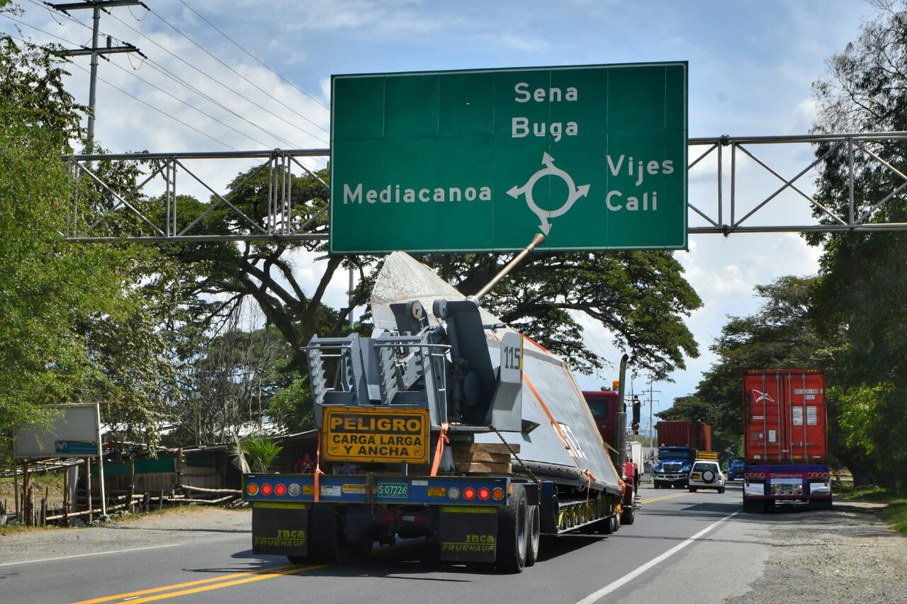 El Buque fue traído desde el Puerto de Buenaventura hasta la ciudad de Cali para el Parque Pacífico.