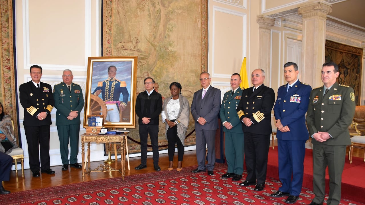 Presidente Petro rinde honores al almirante José Padilla
