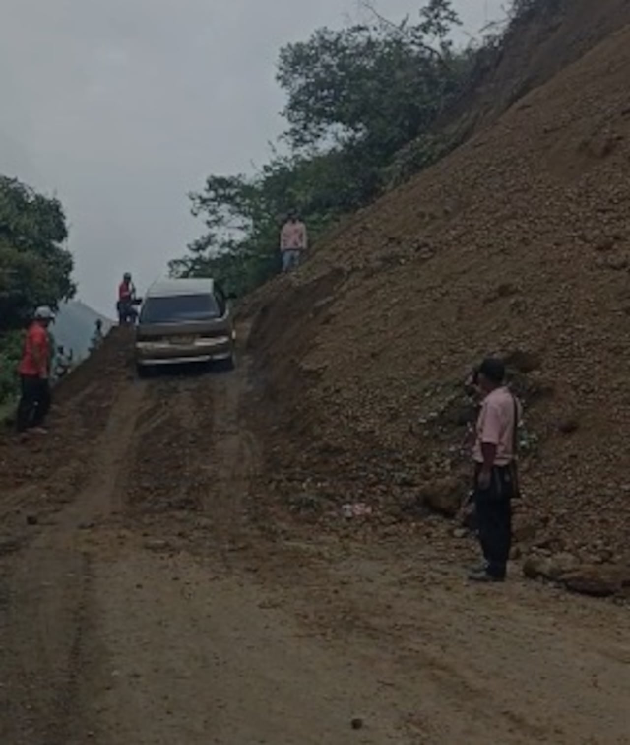 La emergencia se presentó a raíz de las intensas y constantes lluvias que se presentan en los municipios del norte del Cauca.