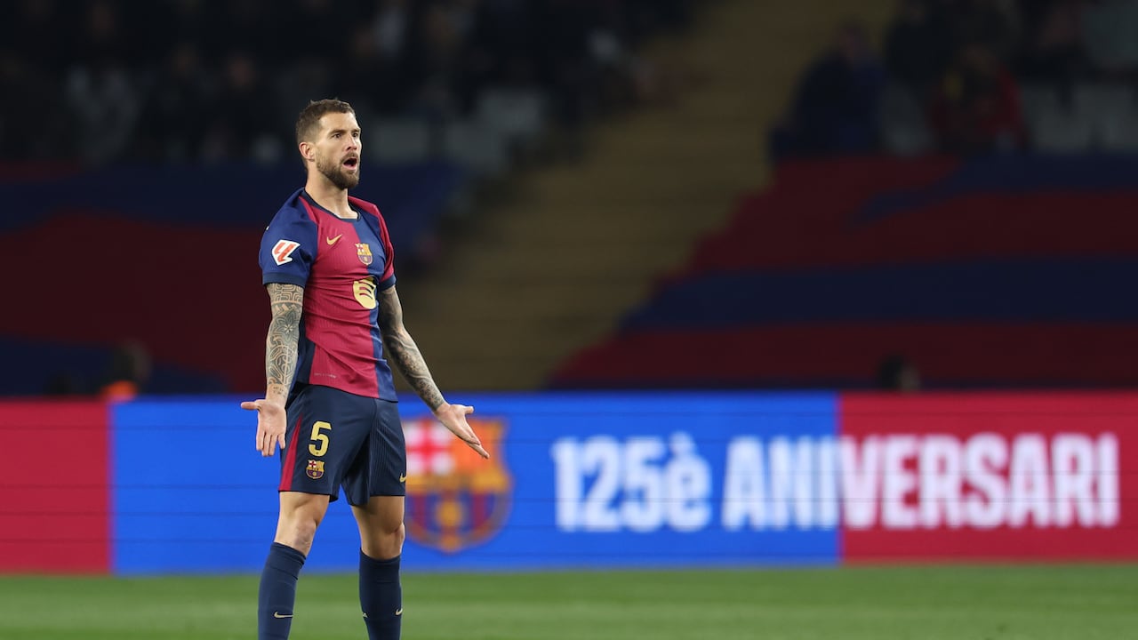 BARCELONA, SPAIN - FEBRUARY 17: Inigo Martinez of FC Barcelona during the LaLiga EA Sports match between FC Barcelona v Rayo Vallecano at the Lluis Companys Olympic Stadium on February 17, 2025 in Barcelona Spain (Photo by Judit Cartiel/Soccrates/Getty Images)