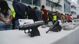 Cali: 118 personas capturadas, dedicados   entre de ellas de dos bandas (los raros y los del clan)  al mico tráfico afectando entornos escolares y el parque del avión.