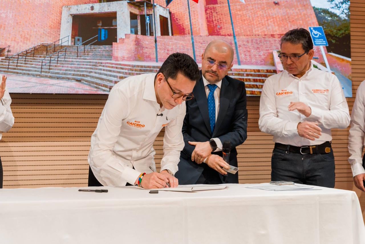 Precandidato a la Presidencia Carlos Caicedo.