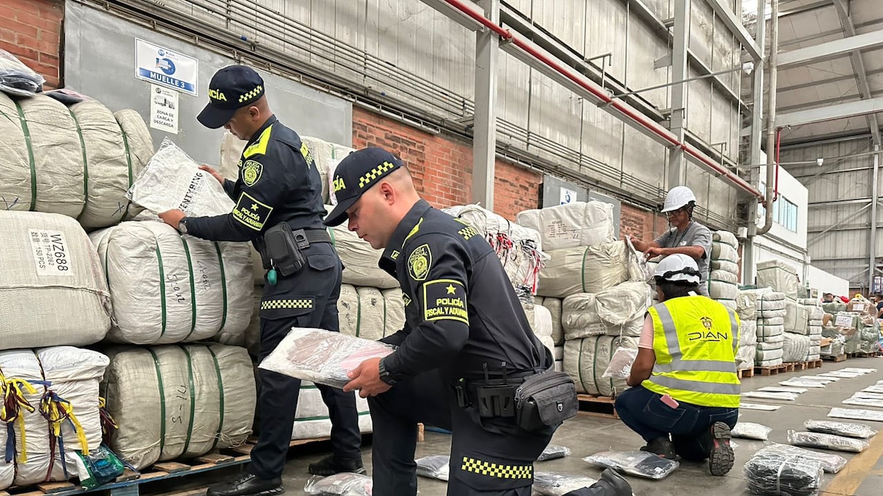 Dian decomisó mercancía de contrabando en operativo realizado en Cali.