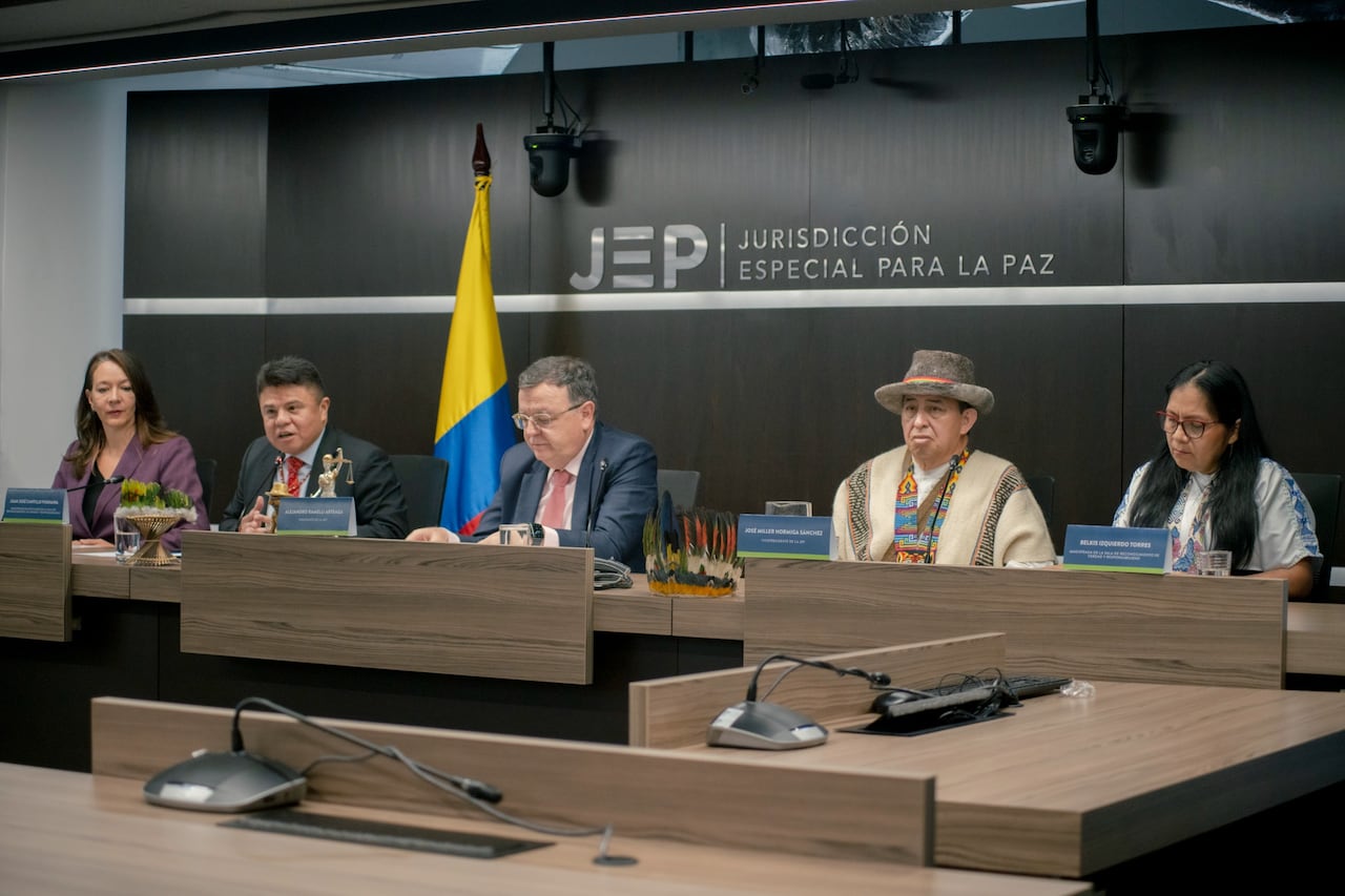 Audiencia de la JEP de imputación de cargos contra las antiguas Farc por crímenes contra pueblos indígenas.