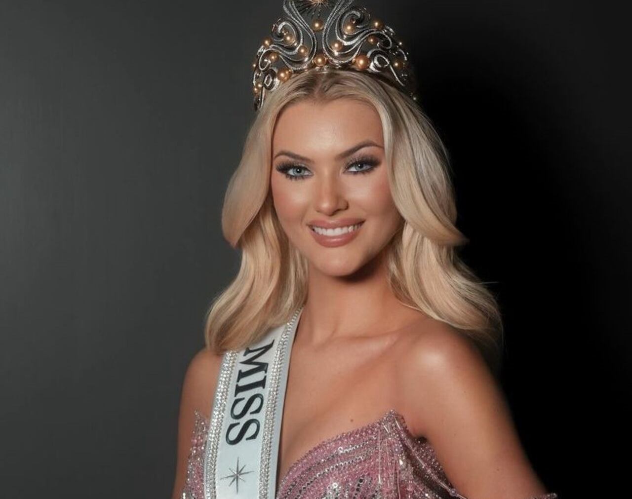 Victoria Kjær Theilvig de Dinamarca fue coronada Miss Universo 2024,