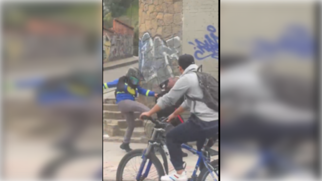 Uno de los operadores de Transmilenio involucrados en el hecho era una mujer.