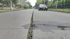La situación ocurre sobre la Calle 27 entre carreras 42B y 43, donde vecinos solicitan una revisión de la vía y respuestas frente a los reiterados accidentes reportados en la zona.