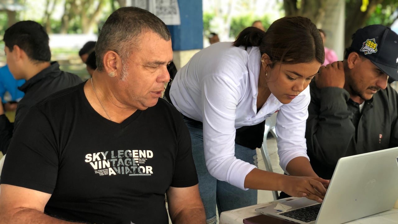 La feria de empleo se realiza en el corregimiento La Paila, Zarzal, Valle del Cauca, de 8:00 a.m. a 3:00 p.m.