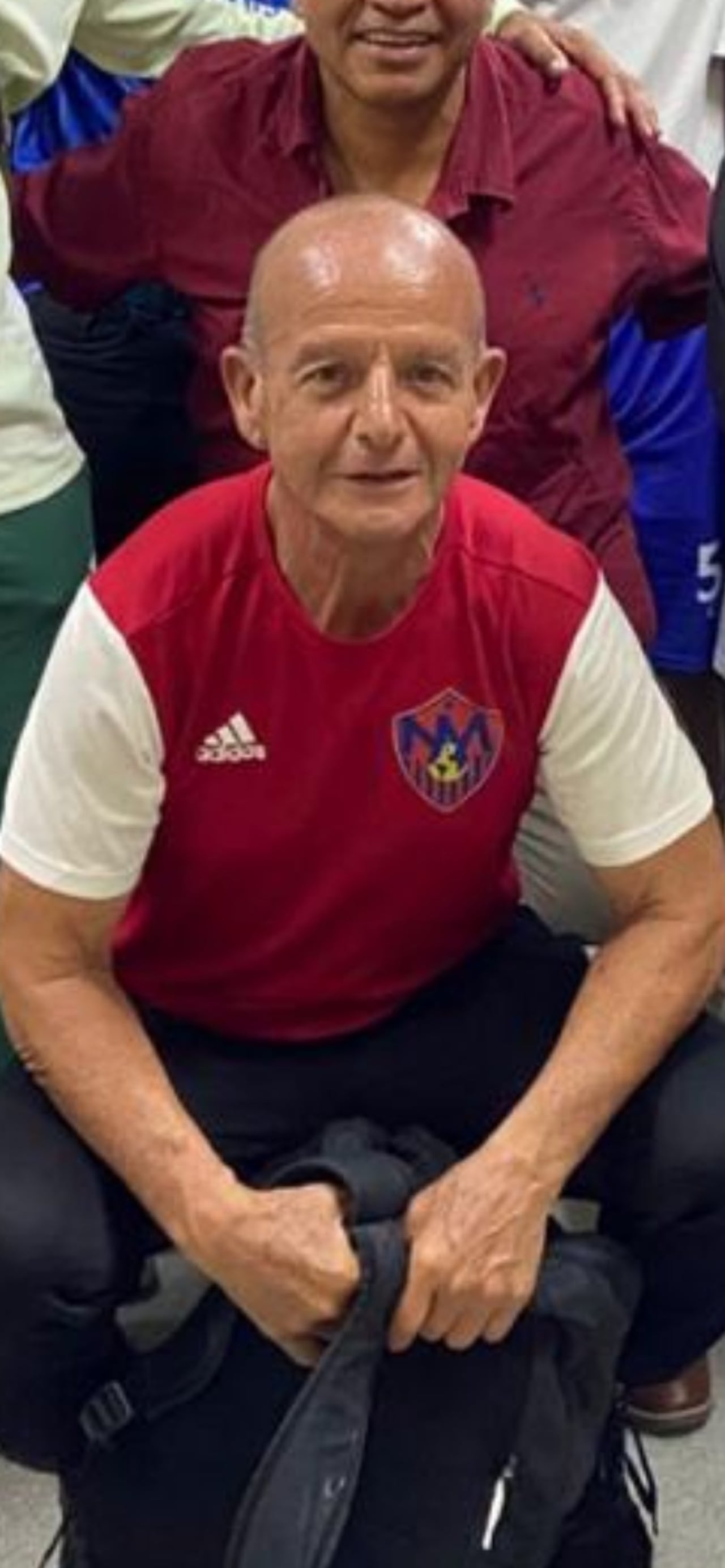Luto en el fútbol profesional colombiano tras conocerse la muerte del técnico Óscar Aristizábal.