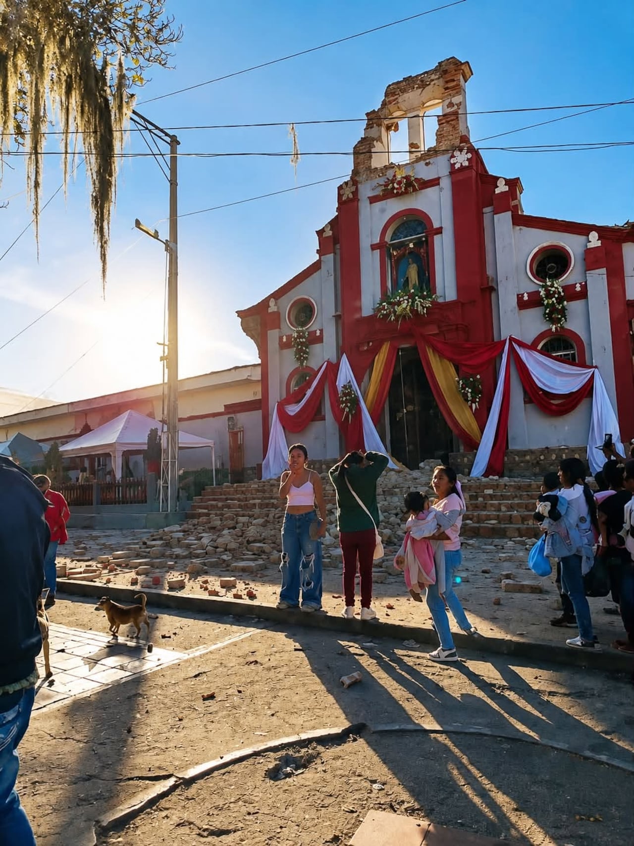 La iglesia de Caldono, Cauca, habría resultado afectada por el fuerte sismo registrado esta mañana.