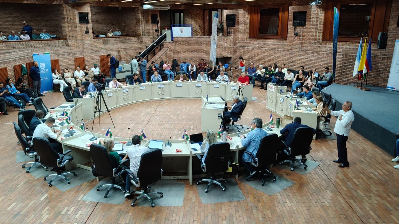 Cali: Concejo de Cali en las antigua FES