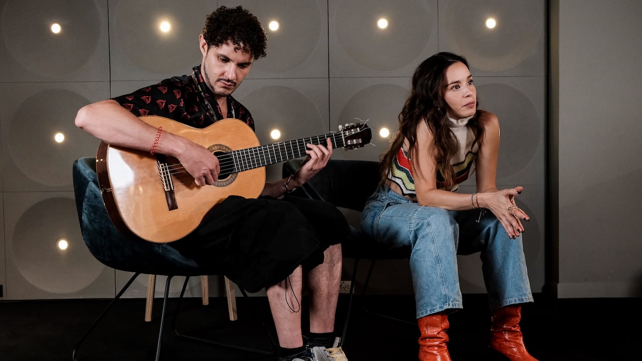 Monsieur Periné ha sido ganadora del Grammy Latino como Mejor Artista Nuevo en 2015, y es hoy una de las bandas de mayor proyección.