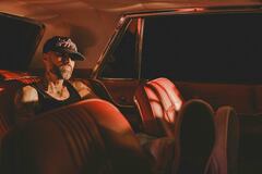 Mike Bahía presenta “Un Vacío”, su nuevo sencillo y video, previo al cierre de un gran año musical.