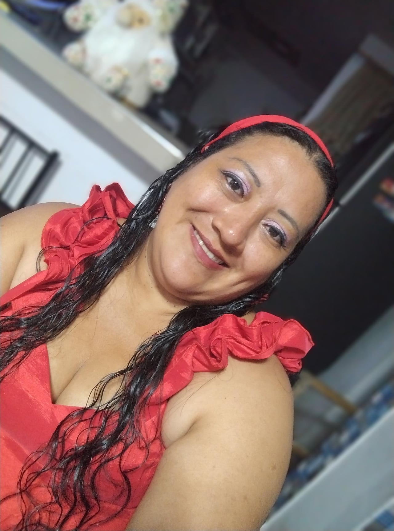 "Más que una casa, significó estabilidad y tranquilidad", expresa Carolina Suárez, beneficiaria del subsidio de vivienda de Comfandi; un testimonio que ilustra cómo el apoyo institucional hace posible alcanzar metas que antes parecían inalcanzables.