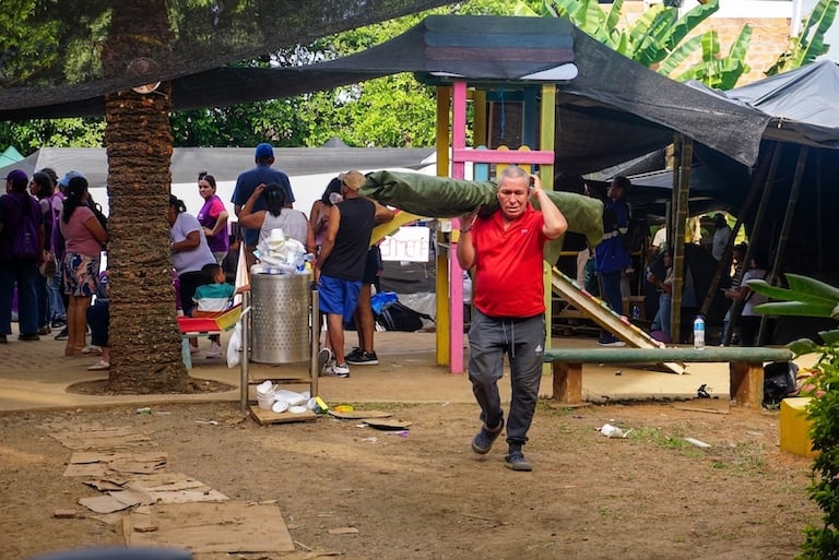 Las familias damnificadas recibieron alternativas de alojamiento como parte de la respuesta institucional ante la emergencia.