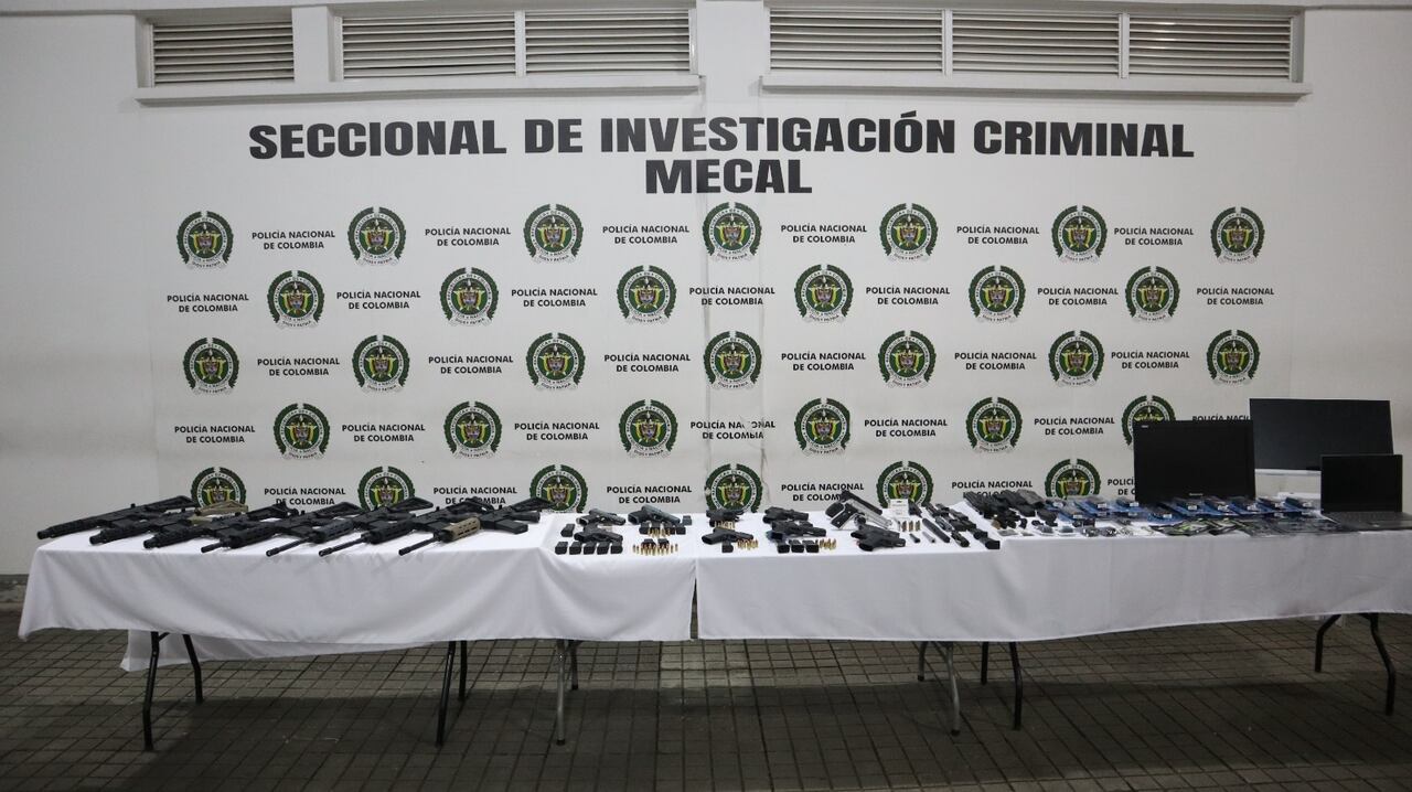 Arsenal de guerra incautado en Cali