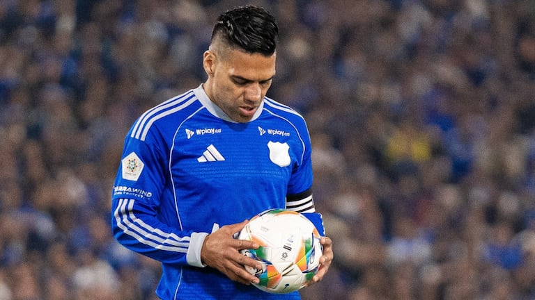Radamel Falcao García llegó al inicio de marzo y Copa Sudamericana entre algodones