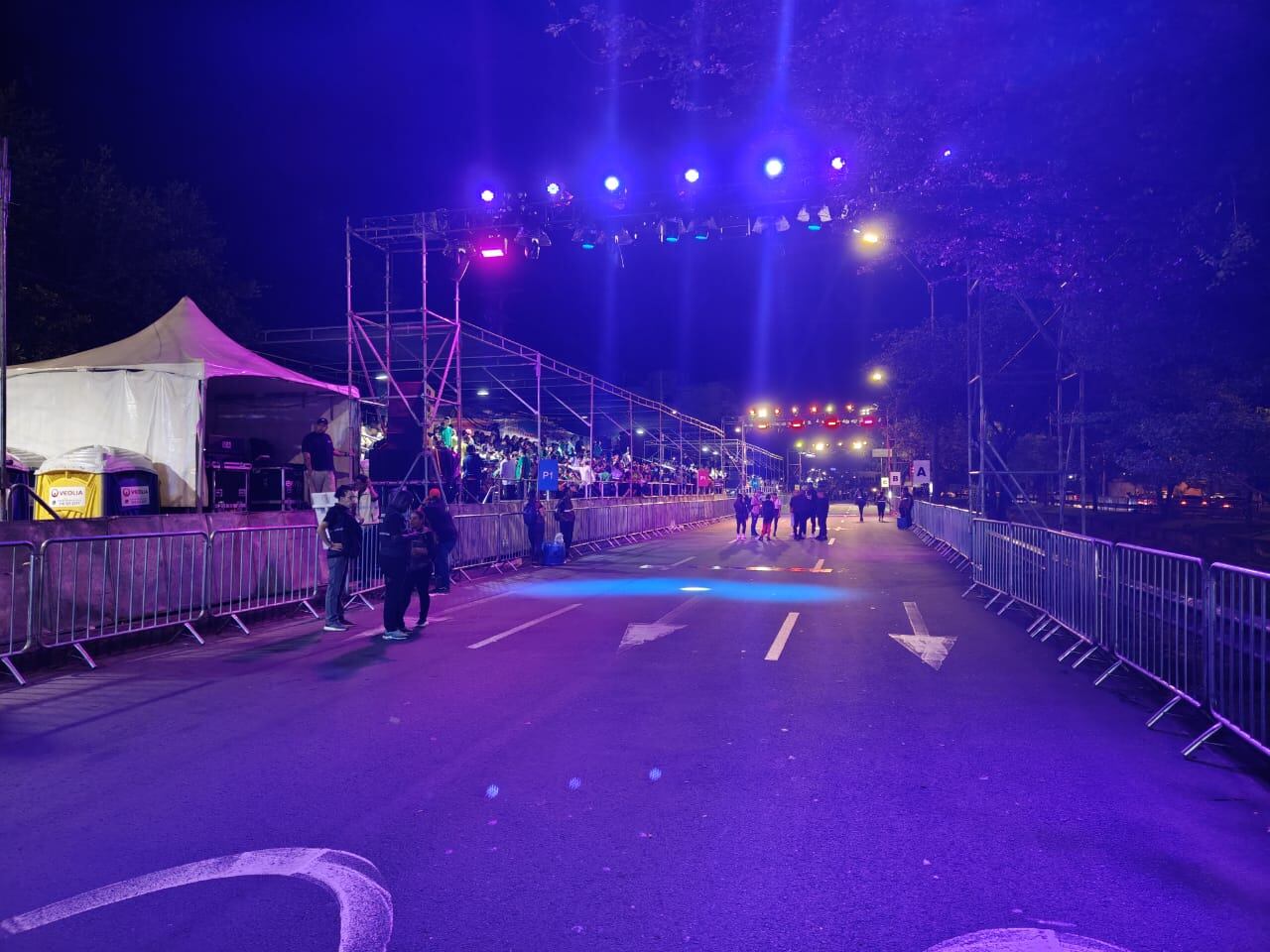 La salsa tomó la noche caleña en el ensayo final del Salsódromo 2025