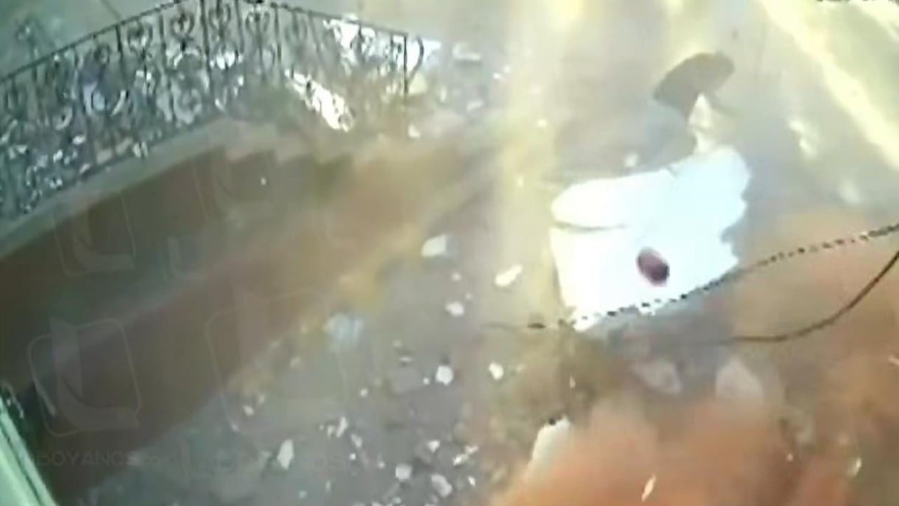 El fuerte terremoto de magnitud 7,4 que sacudió a Colombia el pasado lunes 10 de agosto dejó escenas de angustia en diferentes sectores de Cali.