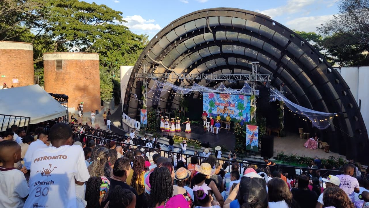 El festival Petronito en el Teatro Los Cristales de Cali.