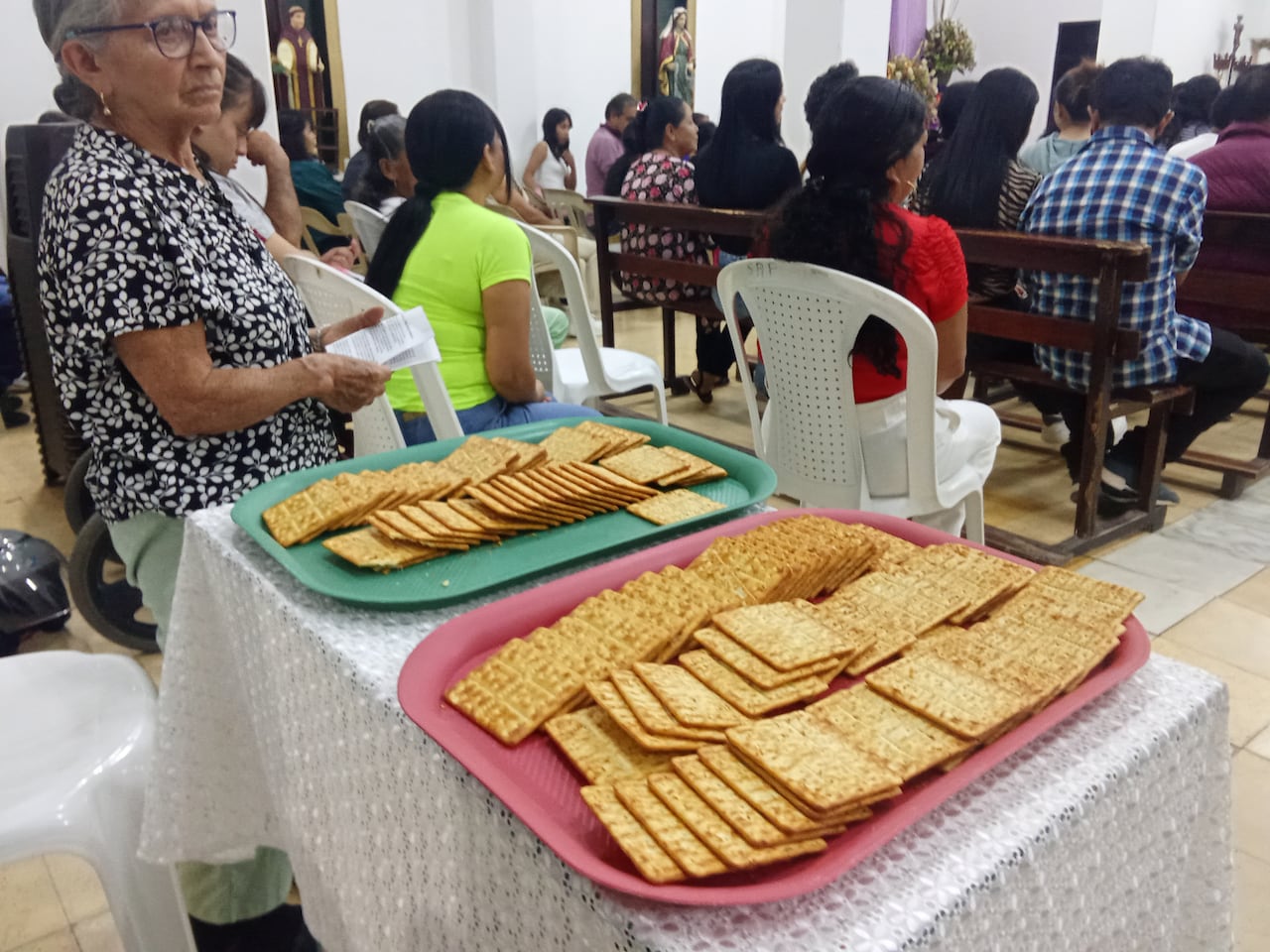 La comunidad de esta parroquia acostumbran siempre compartir al final de la misa.