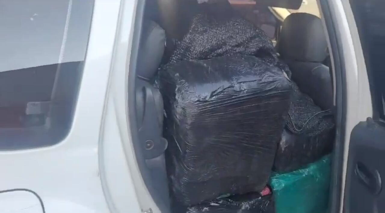 El estupefaciente fue puesto a disposición de la autoridad competente.