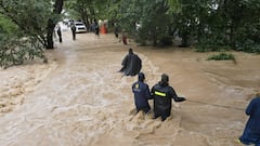 En los departamentos de Meta y Casanare, alerta máxima por ola invernal. Alerta máxima en el Río Upia.
Las fuertes lluvias tienen en alerta roja el cauce del río Upía. La Dirección de Gestión del Riesgo reporta un peligroso aumento en el nivel del agua y ordena a las comunidades ribereñas extremar precauciones.