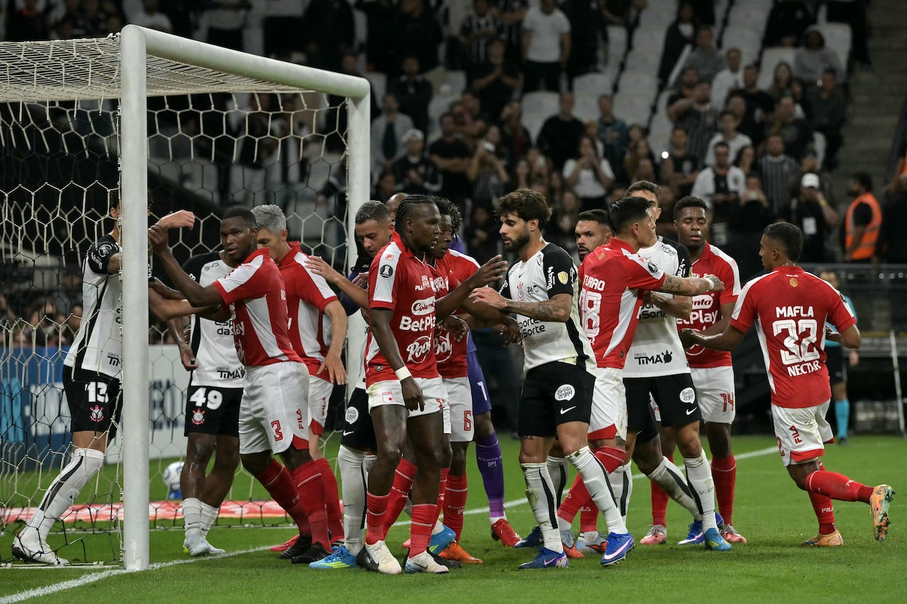 Corinthians y Santa Fe se enfrentaron en Sao Paulo por la segunda fecha del Grupo E de la Copa Libertadores 2026.