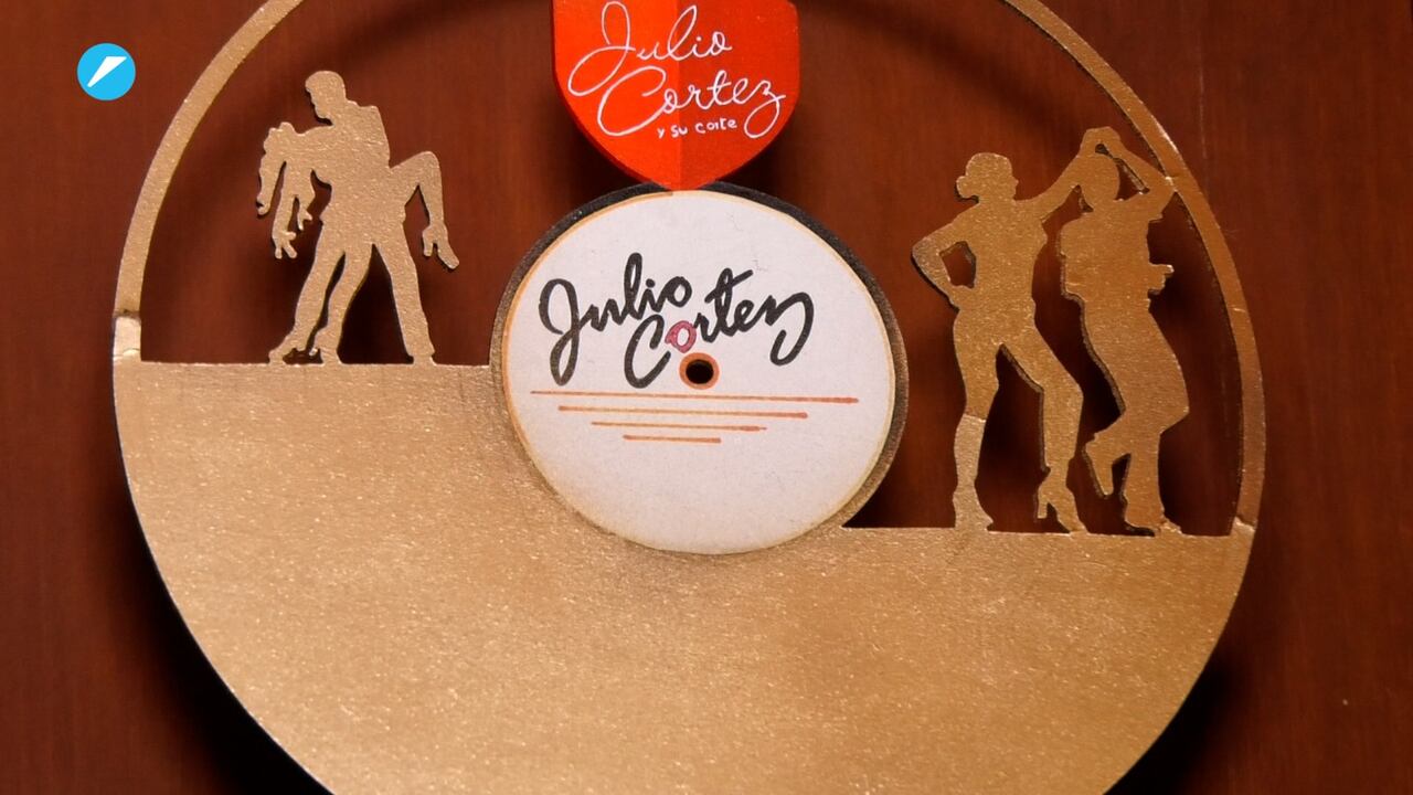 Temas de su repertorio favoritos: Diablo, Malas Lenguas, La Mulata, Me Levanté de la Mesa y Canta.