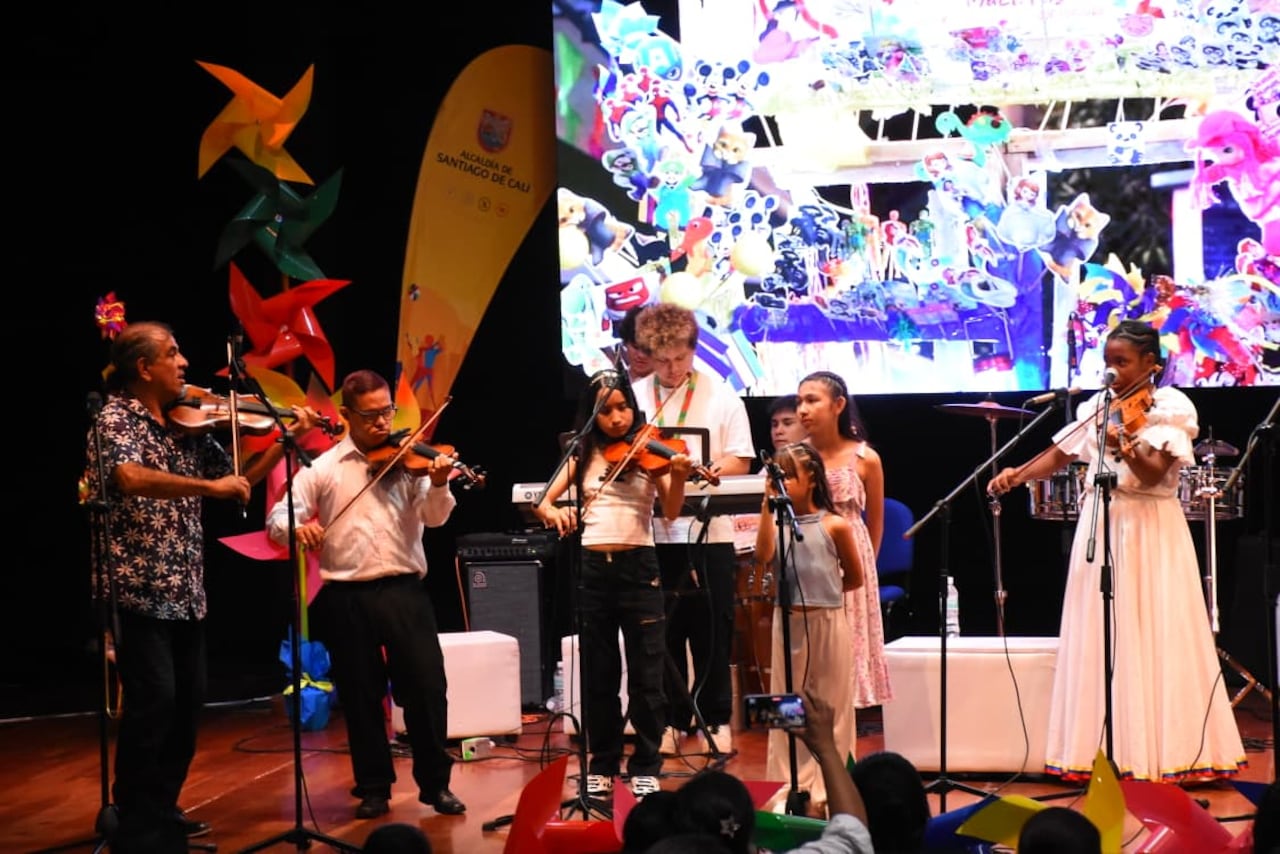 Lanzamiento del Festival de Macetas 2026 en el Centro Cultural Comfandi de Cali.