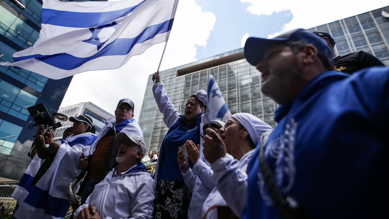 La comunidad judía fue blanco de ataques en Bogotá y para prevenir situaciones similares en la capital del Valle, el Alcalde de Cali ordenó seguridad para ellos y para los palestinos residentes en la ciudad.