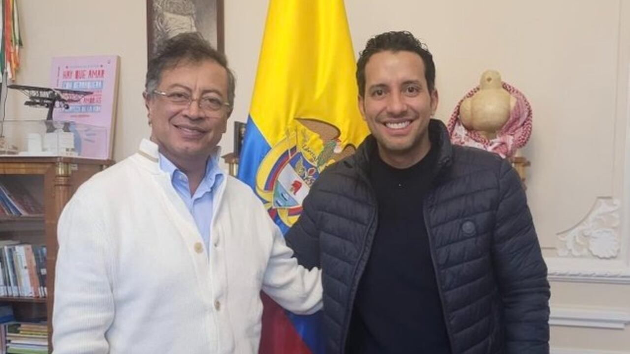 Julián David López, representante a la Cámara por el Partido de la U junto al presidente Gustavo Petro.