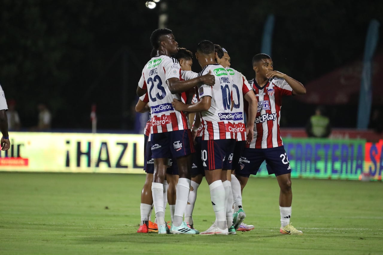 Junior de Barranquilla vs, Internacional de Bogotá