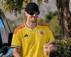 Justin Bieber, al parecer, habría usado la camiseta de Colombia. Redes sociales lo debate.