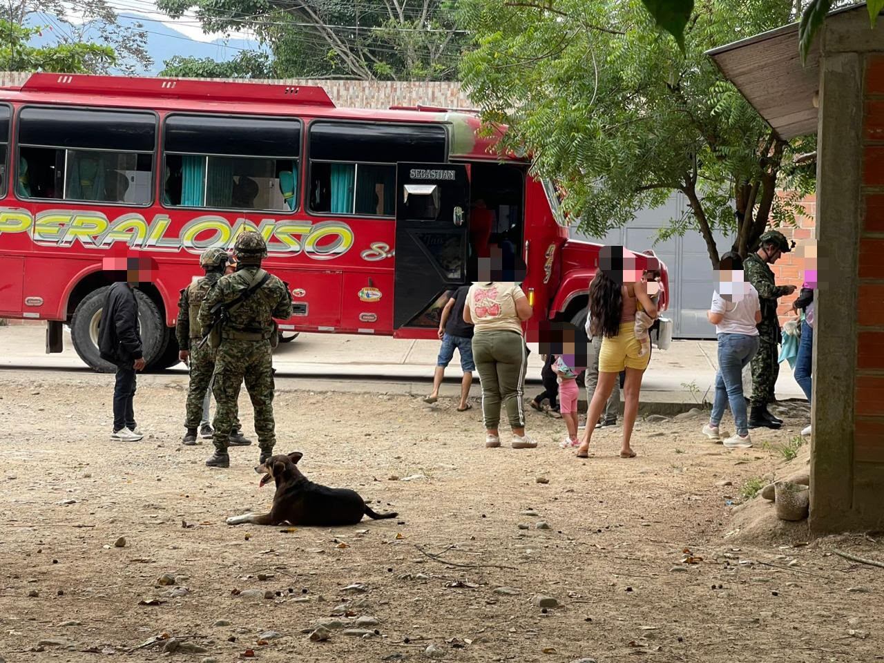 Ejército refuerza controles en el municipio de El Tarra en la región de El Catatumbo.